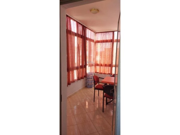 Durres, jepet me qera apartament 1+1+Ballkon Kati 5, 61 m² 300 € (Mali i Robit,Golem)