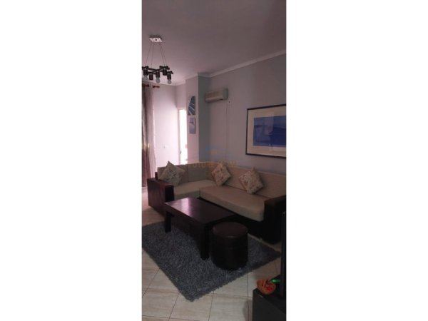 Durres, jepet me qera apartament 1+1+Ballkon Kati 5, 61 m² 300 € (Mali i Robit,Golem)
