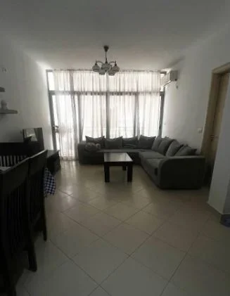 Tirane, jepet me qera apartament 2+1 Kati 2, 100 m² 450 € (Jepet me Qera Apartament 2+1+ Ballkon i madh Ne Astir.)