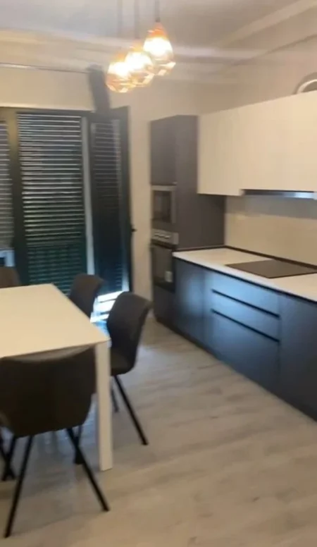 Tirane, jepet me qera apartament 2+1 Kati 1, 110 m² 500 € (Astir, Kompleksi "Green City")