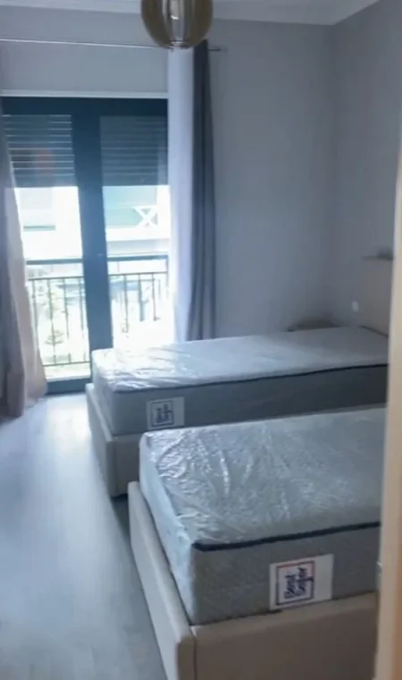 Tirane, jepet me qera apartament 2+1 Kati 1, 110 m² 500 € (Astir, Kompleksi "Green City")