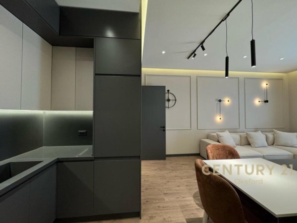 Tirane, jepet me qera apartament 1+1 Kati 5, 78 m² 900 € (&quot;Deliorgji&quot;)