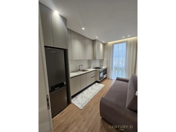 Tirane, jepet me qera apartament 1+1 Kati 7, 78 m² 620 € 