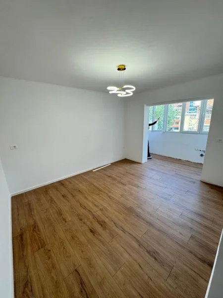 Tirane, shitet apartament 2+1 Kati 4, 64 m² 169.000 € (rruga e kavajes)