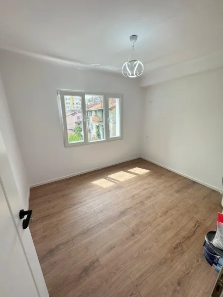 Tirane, shitet apartament 2+1 Kati 4, 64 m² 169.000 € (rruga e kavajes)