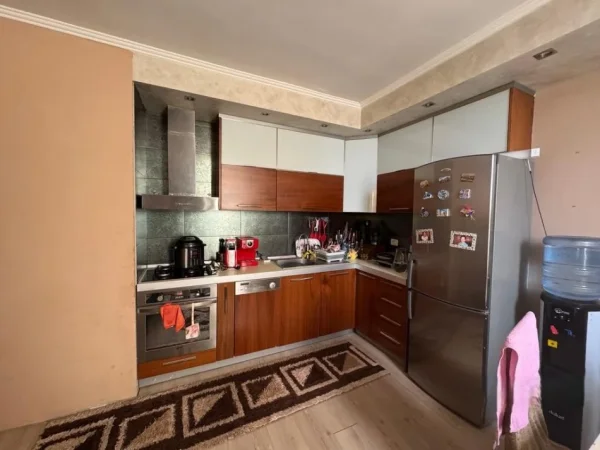 Tirane, shitet apartament 1+1+Ballkon Kati 2, 75 m² 78.000 € 