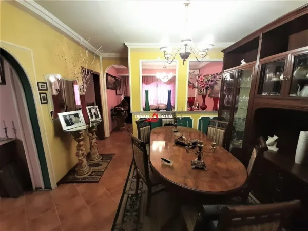 Tirane, shitet apartament 1+1 , 88 m² 125.000 € 