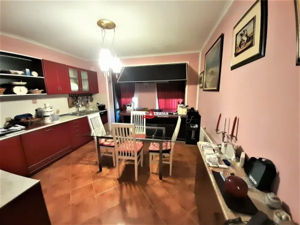 Tirane, shitet apartament 1+1 , 88 m² 125.000 € 