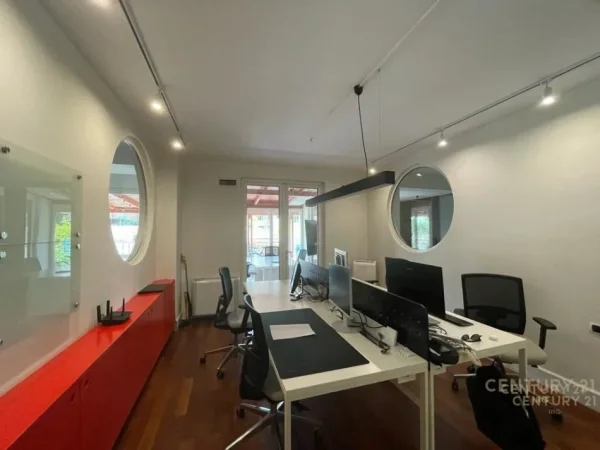 Tirane, shes ambjent biznesi , 187 m² 468.000 € (Ish Blloku)