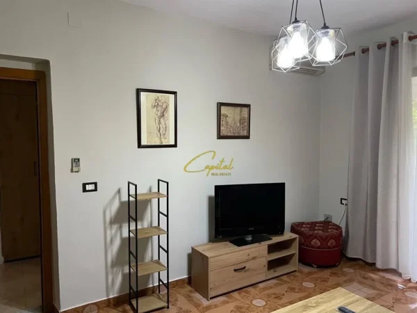 Tirane, jepet me qera apartament 2+1 Kati 5, 75 m² 600 € (VASIL SHANTO)
