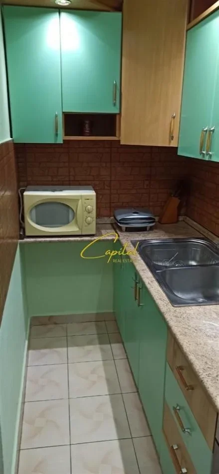 Tirane, jepet me qera apartament 2+1 Kati 5, 75 m² 600 € (VASIL SHANTO)