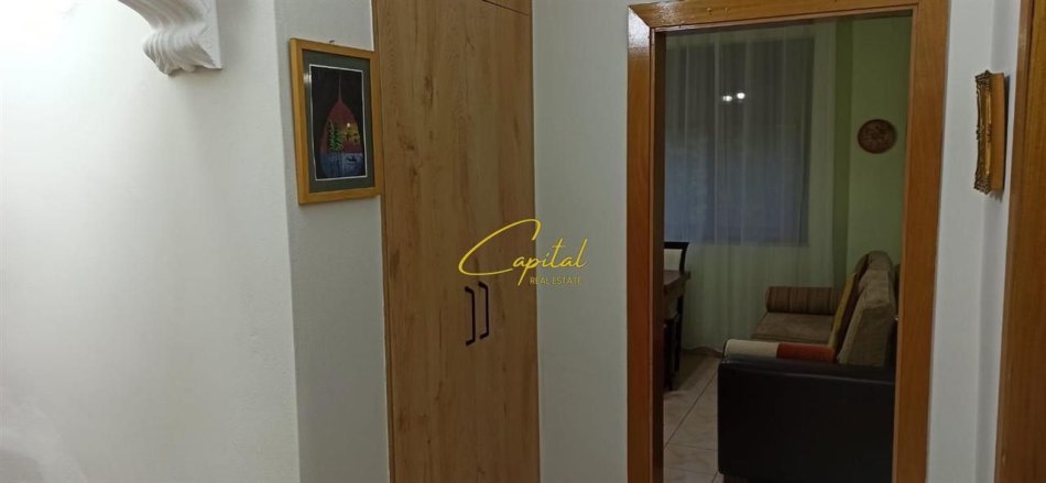 Tirane, jepet me qera apartament 2+1 Kati 5, 75 m² 600 € (VASIL SHANTO)