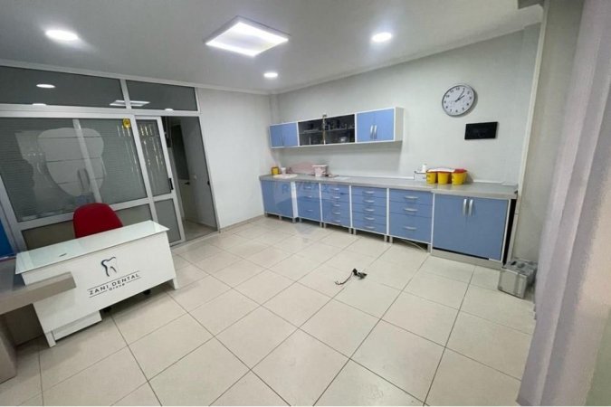 Tirane, shitet ambjent biznesi Kati 0, 37 m² 72.000 € (Rruga Riza Cerova)