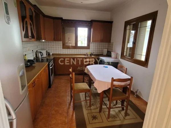 Durres, shitet shtepi 3+1+Aneks+Ballkon Kati 3, 491 m² 180.000 € (Nishtulla)