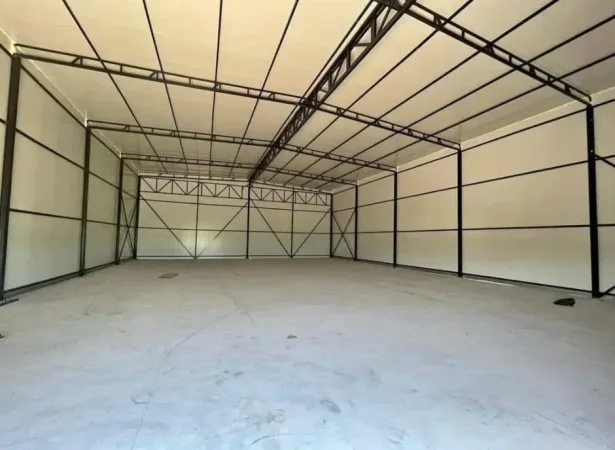 Tirane, jepet me qera ambjent biznesi Kati 0, 350 m² 1.500 € (Megatek)