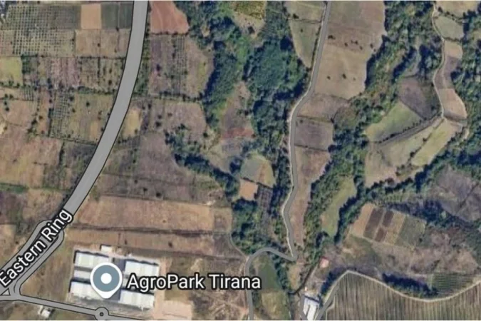 Tirane, shitet toke , 19.000 m² (Lunder)