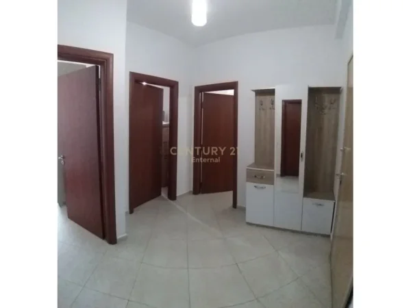 Tirane, shitet apartament Kati 8, 80 m² 117.000 € 