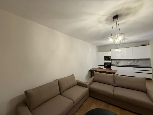 Tirane, jepet me qera apartament 2+1 Kati 3, 80 m² 700 € (don bosko)