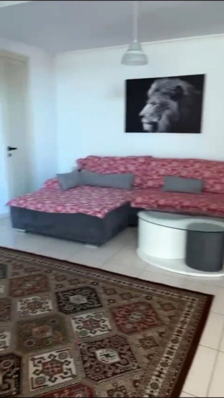 Tirane, jepet me qera apartament 1+1+Ballkon Kati 8, 70 m² 511 € (Rruga Fortuzi)