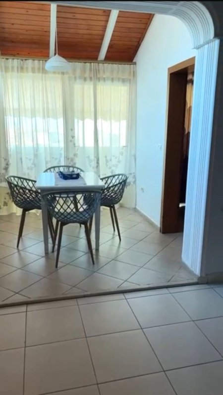 Tirane, jepet me qera apartament 1+1+Ballkon Kati 8, 70 m² 511 € (Rruga Fortuzi)