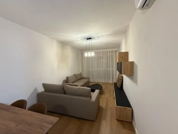 Tirane, jepet me qera apartament 2+1 Kati 3, 80 m² 700 € (don bosko)