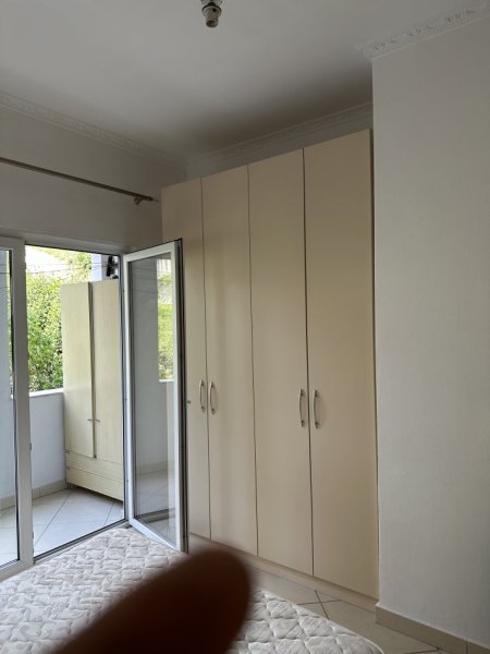 jepet me qera apartament 3+1+Aneks+Ballkon Kati 2, 133 m² 450 € (ruga Fuat Toptani siper hotel Dea)