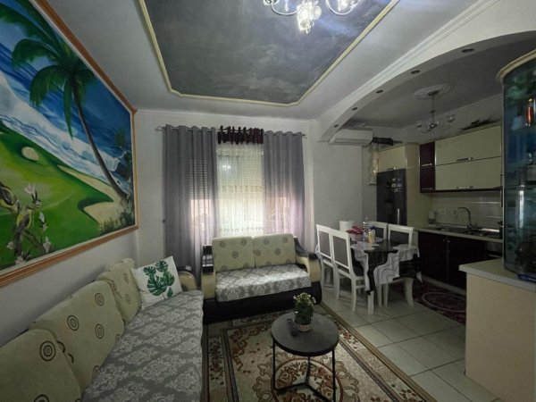 Tirane, jepet me qera apartament 2+1+Aneks+Ballkon Kati 6, 90 m² 450 € (Bohem Lounge Astir)