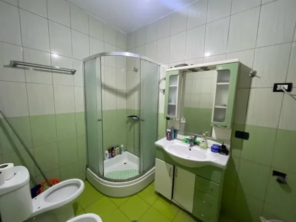 Tirane, jepet me qera apartament 2+1+Aneks+Ballkon Kati 6, 90 m² 450 € (Bohem Lounge Astir)