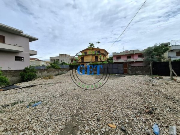 Durres, jepet me qera ambjent biznesi Kati 0, 100 m² 400 €  lagjia nr 18 prane Parku Vala ,Durres