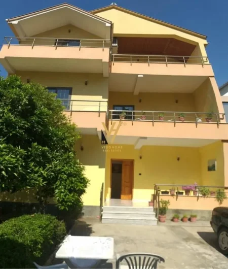 Tirane, jepet me qera Vile 3 Katshe Kati 0, 270 m² 2.000 € (DON BOSKO)