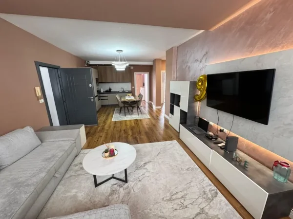 Tirane, shitet apartament 3+1 Kati 9, 122 m² 248.000 € (rruga e kavajes)