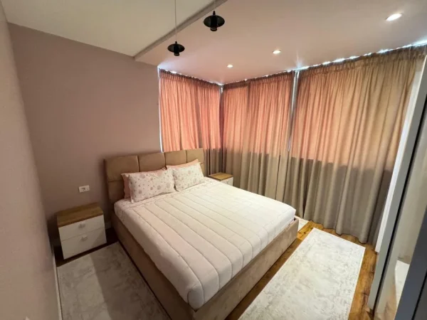 Tirane, shitet apartament 3+1 Kati 9, 122 m² 248.000 € (rruga e kavajes)