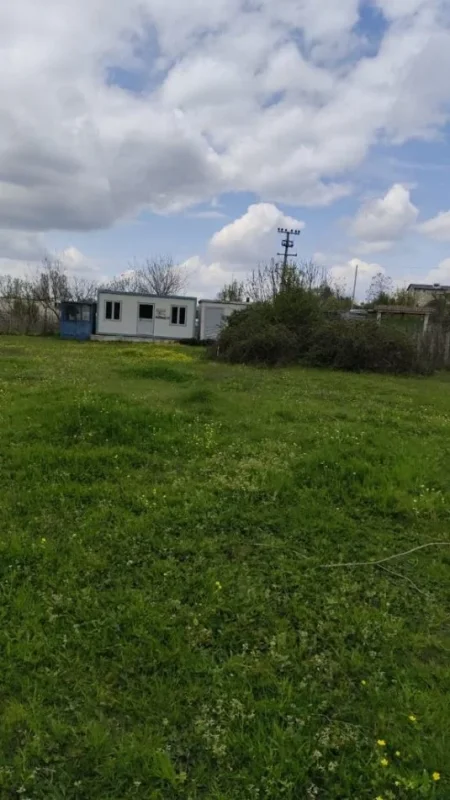 Tirane, shitet toke , 6.632 m² 332.000 € (Vishnje)