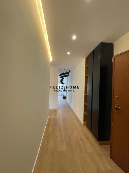 Tirane, jepet me qera apartament 3+1+Ballkon Kati 2, 131 m² 1.100 € (LIQENI I THATE)