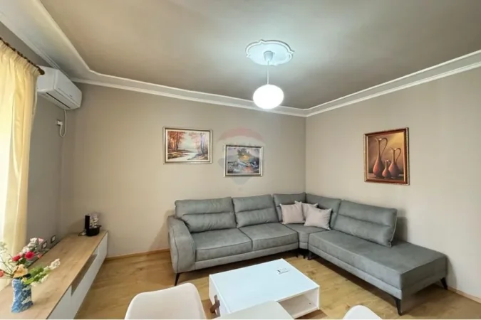 Tirane, shitet apartament 3+1 Kati 5, 78 m² 135.000 € (Selite)