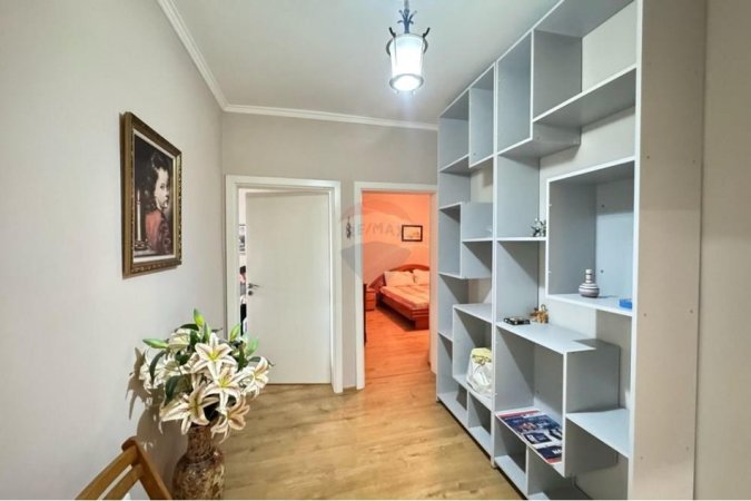 Tirane, shitet apartament 3+1 Kati 5, 78 m² 135.000 € (Selite)
