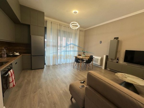 Tirane, jepet me qera apartament 1+1 Kati 6, 72 m² 800 € (Delijorgji)