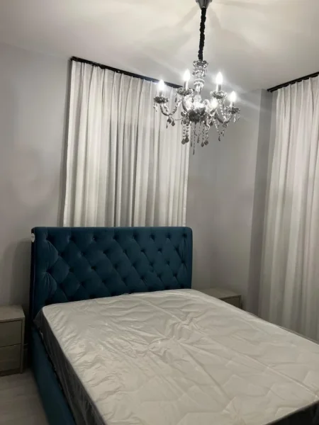 Tirane, jepet me qera apartament 2+1+Ballkon Kati 2, 95 m² 750 € (Don Bosko, Trio Tower Residence)