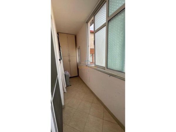 Tirane, jepet me qera apartament 2+1 Kati 6, 80 m² 550 € (Pazari i Ri)
