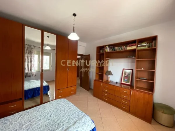 Tirane, shitet apartament Kati 2, 109 m² 