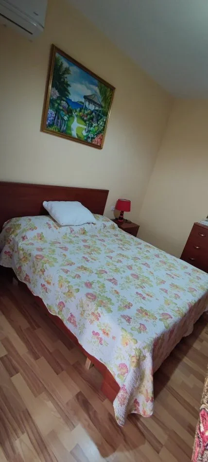 Tirane, jepet me qera apartament 1+1 Kati 3, 70 m² 650 € (Rruga e Kosovarve)