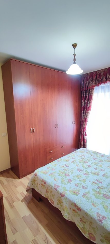 Tirane, jepet me qera apartament 1+1 Kati 3, 70 m² 650 € (Rruga e Kosovarve)