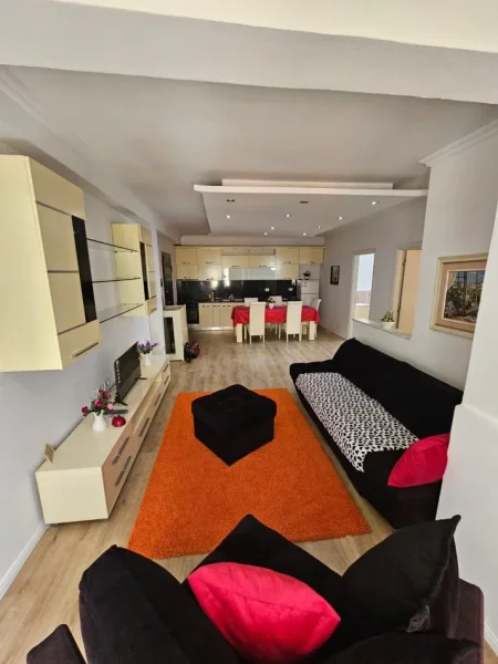 Tirane, shitet 2+1+Ballkon Kati 3, 91 m² 120.000 € (restorant fresku)