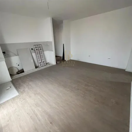 Tirane, shes apartament 1+1+Ballkon Kati 3, 49 m² 75.000 € (SELITE)