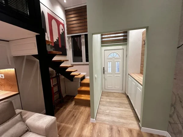 Tirane, shitet 1+1 Kati 0, 55 m² 115.000 € (Pallati me Shigjeta)