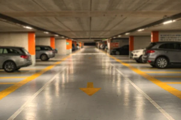 Tirane, jepet me qera garazh | post parkimi Kati -2, 150 € (Garden Building)