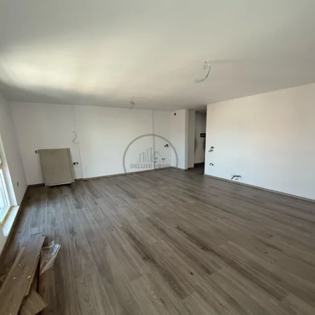 Tirane, shitet apartament 1+1+Ballkon Kati 2, 75 m² 150.000 € (Xhomlliku)