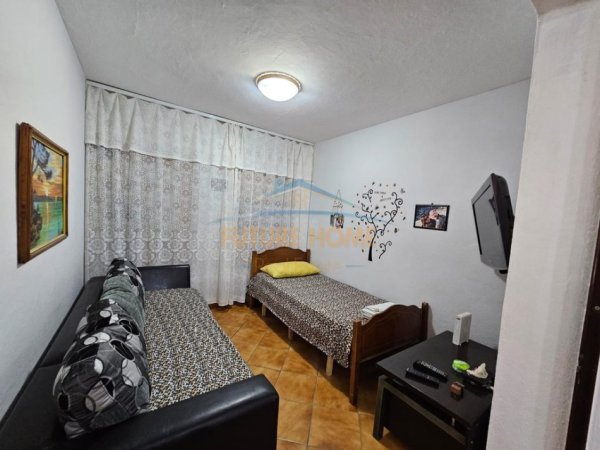 Tirane, jepet me qera apartament 2+1 Kati 1, 75 m² 500 € (Rruga Muhamet Gjollesha)