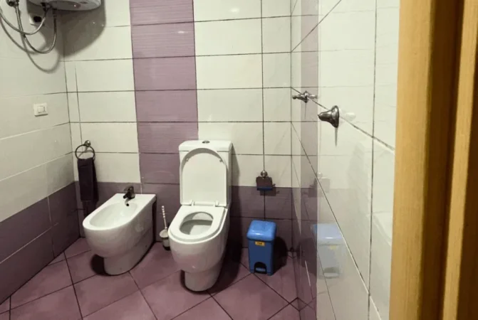 Tirane, jepet me qera apartament 2+1 Kati 3, 90 m² 500 € (Rruga Teodor Keko)