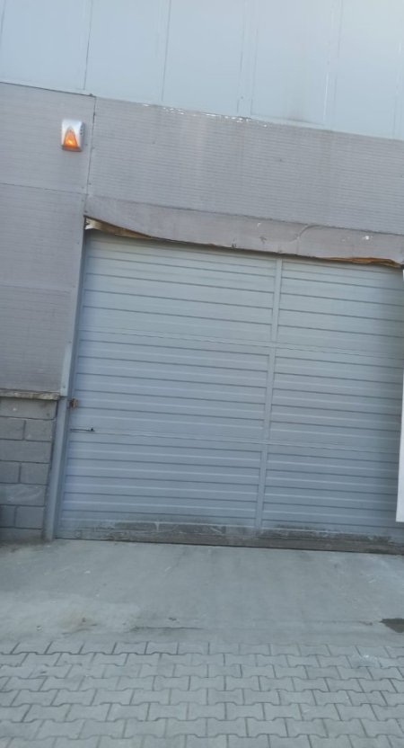 Tirane, jepet me qera ambjent biznesi Kati 0, 700 m² 2.400 € (Kashar)